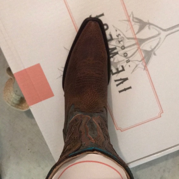 IVE WEST BOOTS- Guillio Cowgirl Boots - Picture 6 of 10